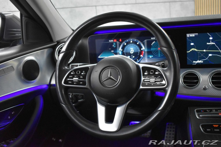 Mercedes-Benz E E 220d REZERVACE 2019