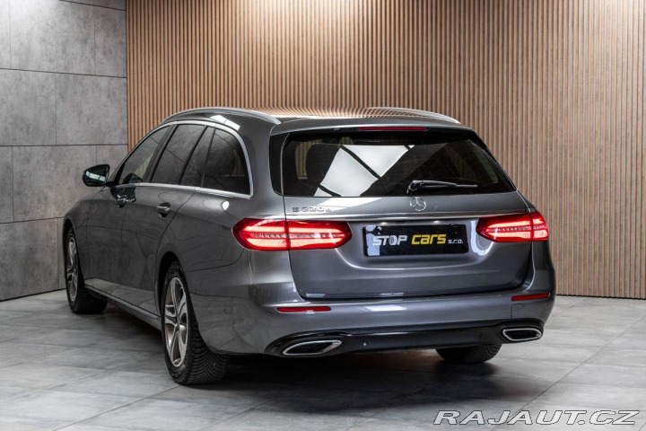 Mercedes-Benz E E 220d REZERVACE 2019