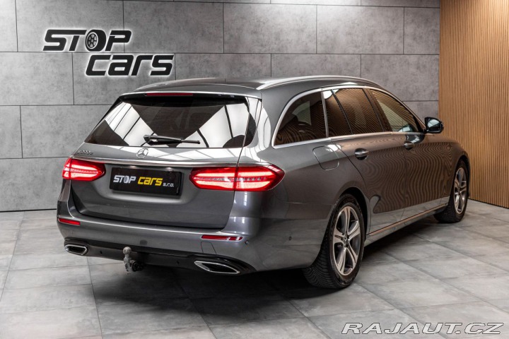Mercedes-Benz E E 220d *TAŽNÉ*N.TOPENÍ*KA 2019