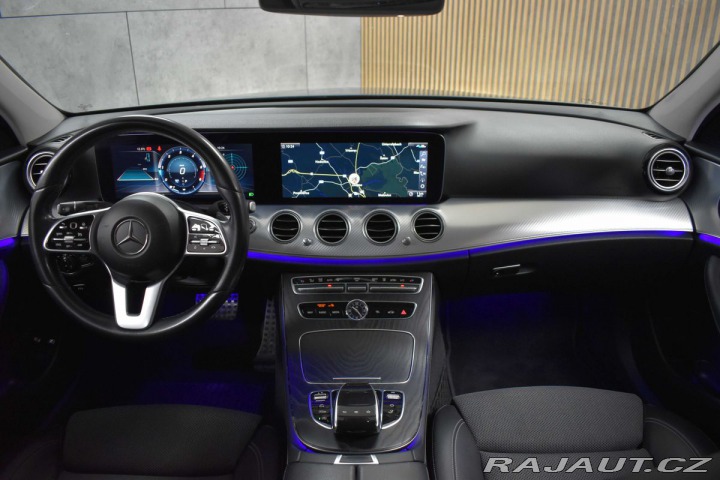 Mercedes-Benz E E 220d *TAŽNÉ*N.TOPENÍ*KA 2019