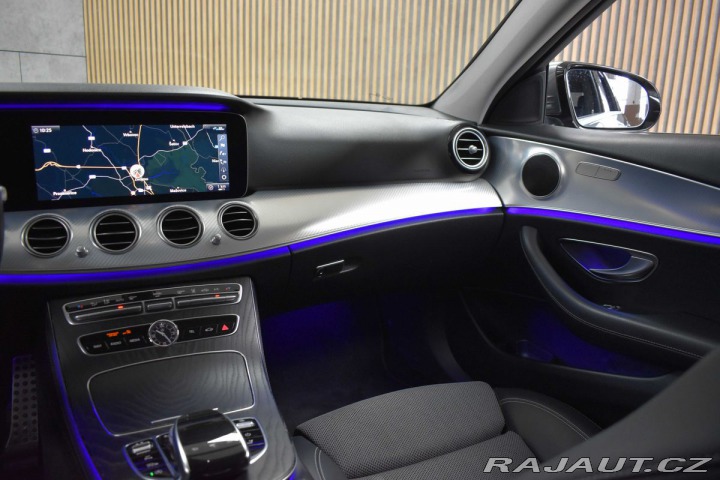 Mercedes-Benz E E 220d REZERVACE 2019