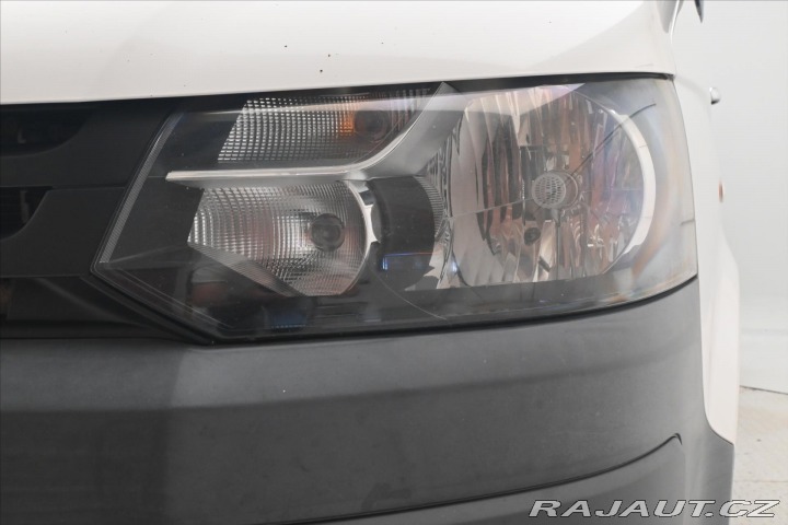 Volkswagen Transporter 2,0 TDI 75 kW 9 míst 2010