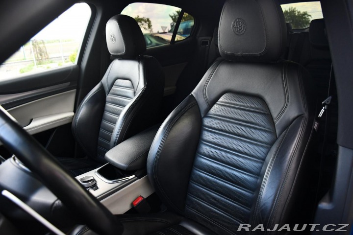 Alfa Romeo Stelvio 2.0Tbi 206kW VELOCE 2020