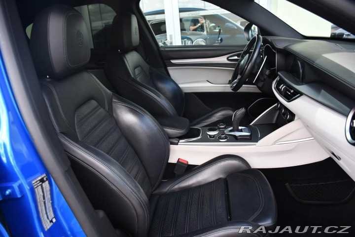 Alfa Romeo Stelvio 2.0Tbi 206kW VELOCE 2020