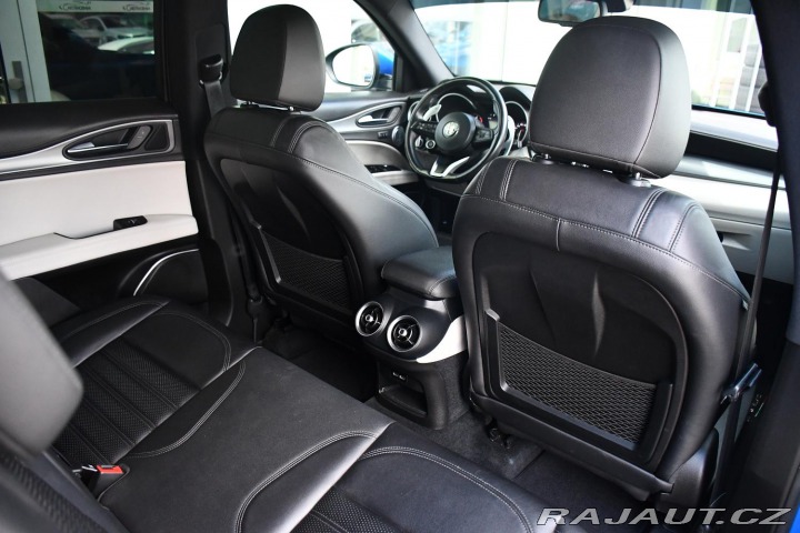 Alfa Romeo Stelvio 2.0Tbi 206kW VELOCE 2020