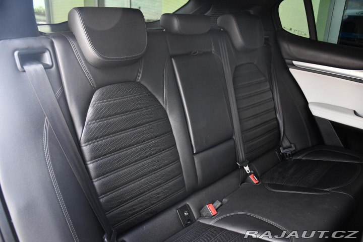 Alfa Romeo Stelvio 2.0Tbi 206kW VELOCE 2020