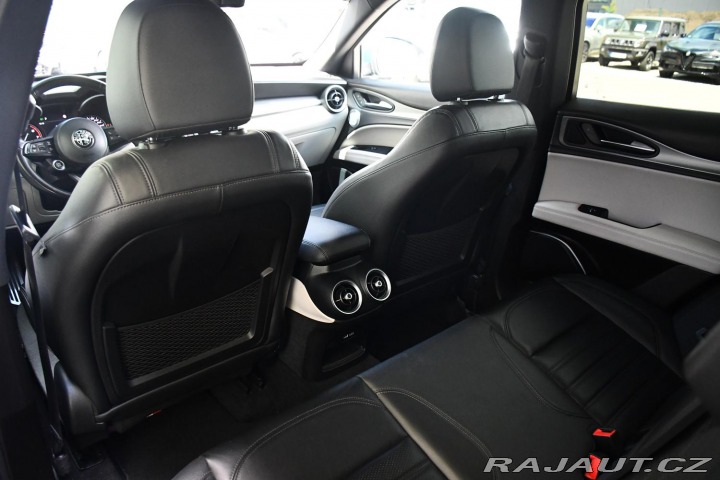 Alfa Romeo Stelvio 2.0Tbi 206kW VELOCE 2020