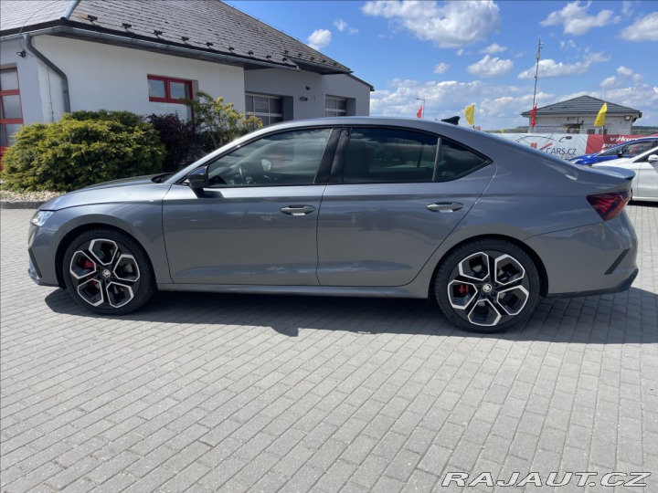 Škoda Octavia 2,0 TSi 180kw RS DSG Styl 2022