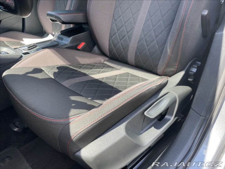 Škoda Octavia 2,0 TSi 180kw RS DSG Styl 2022