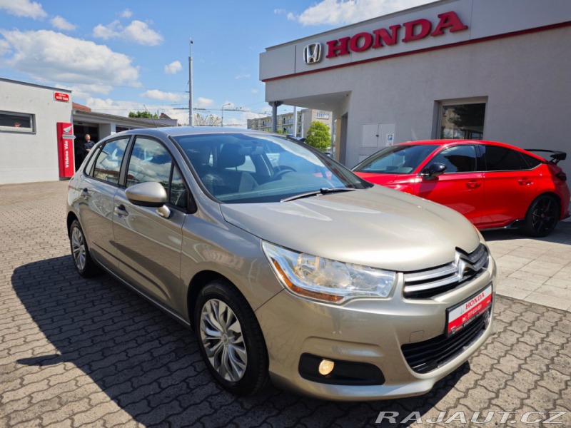 Citroën C4 1.4 VTi Attraction nové Č