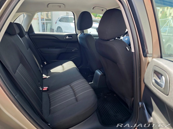 Citroën C4 1.4 VTi Attraction nové Č 2013