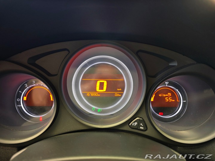 Citroën C4 1.4 VTi Attraction nové Č 2013