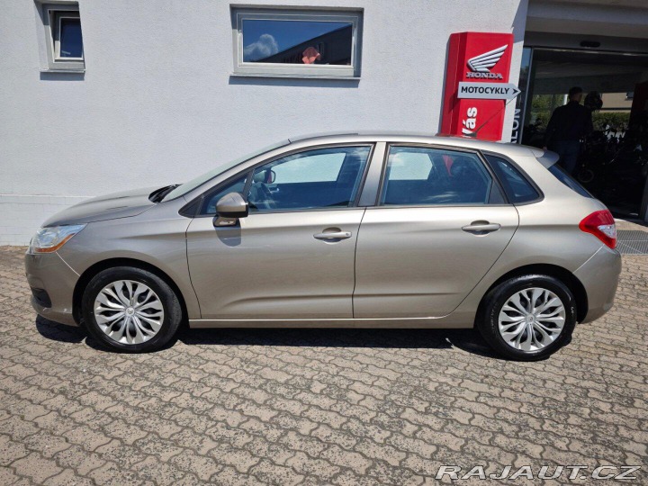 Citroën C4 1.4 VTi Attraction nové Č 2013