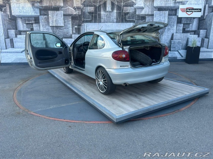 Renault Mégane 1.6i 79KW 2001
