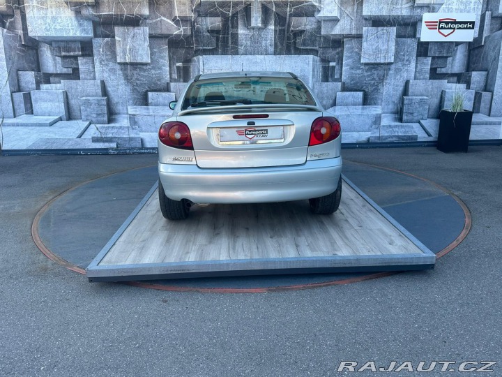 Renault Mégane 1.6i 16V - 79KW 2001