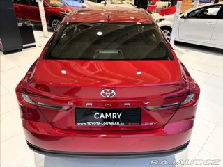 Toyota Camry 2,5   Comfort 1800
