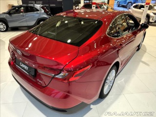 Toyota Camry 2,5   Comfort 1800