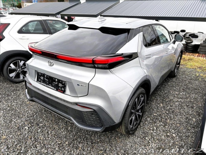 Toyota C-HR 1,8   Style HEV CVT 1800