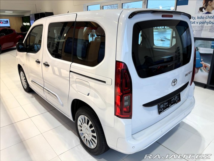 Toyota ProAce City Verso 1,5   SWB 1.5D 130 MT Bus 1800