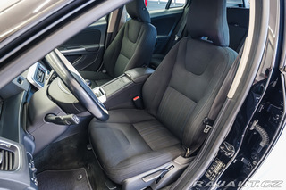 Volvo V60 D3 120kW man. 5vál. Servi 2011