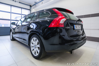 Volvo V60 D3 120kW man. 5vál. Servi 2011
