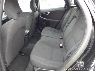 Volvo V40 1,6 D2 DIGI AC KAMERA SER 2013
