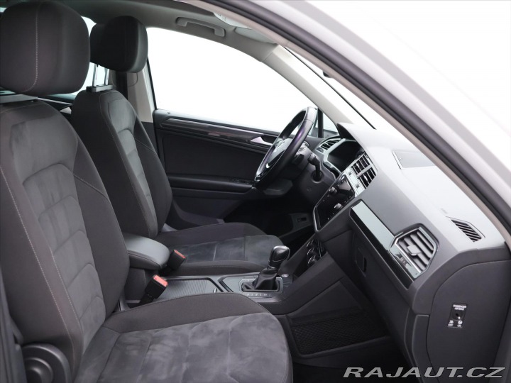 Volkswagen Tiguan 1,4 TSI DSG R-line matrix 2017