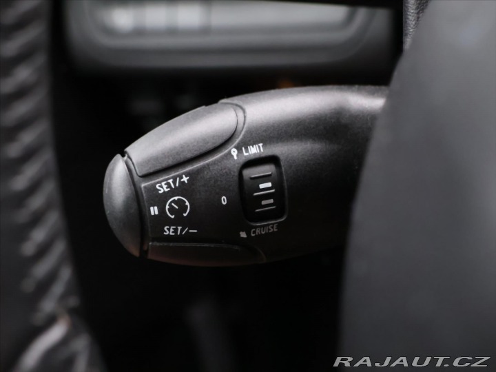 Peugeot 2008 1,2 PureTech 60kW CZ Acti 2017