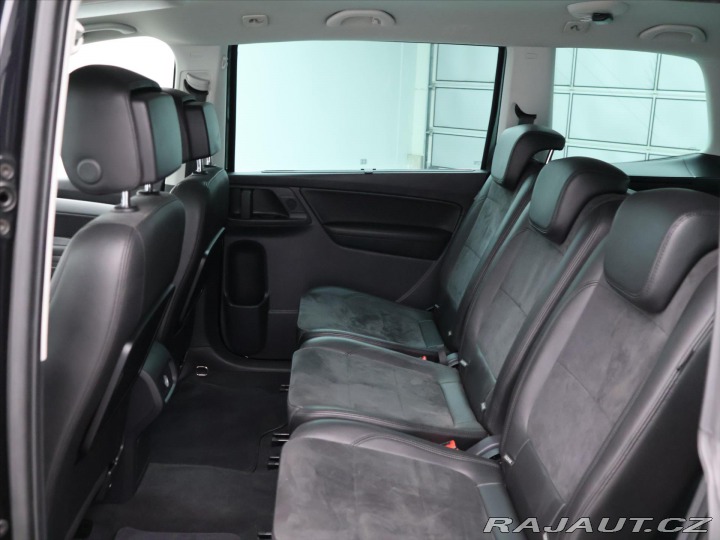 Volkswagen Sharan 2,0 TDI 130kW DSG Highlin 2014