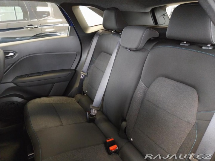 Mitsubishi Grandis 1.3 6MT M-HYBRID  INVITE+ 2025