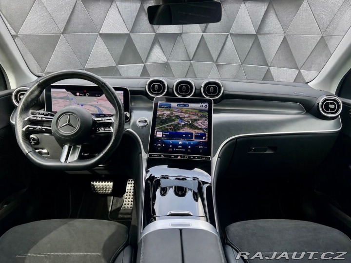 Mercedes-Benz GLC 220d 4M AMG, DISTRONIC, N 2024
