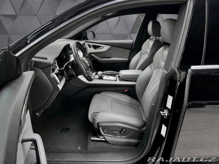Audi Q8 50TDI QUATTRO S-LINE, VZD 2020