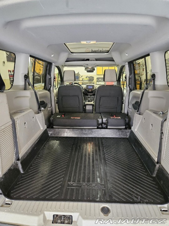 Ford Tourneo Connect 1,5 Long DPH 1800