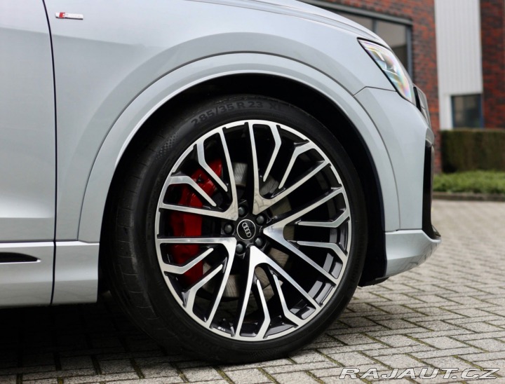 Audi Q8 60 TFSIe Quattro | Panor 2025