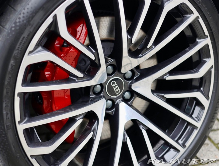 Audi Q8 60 TFSIe Quattro | Panor 2025