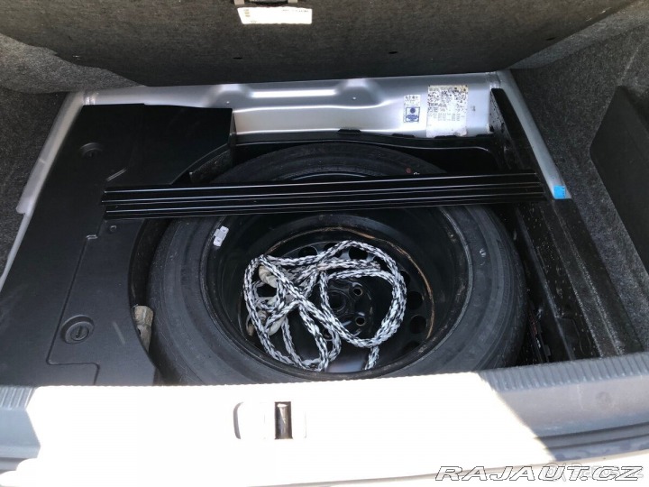 Volkswagen Passat 2,0 B6 TDI • 125 kW • 2 2007