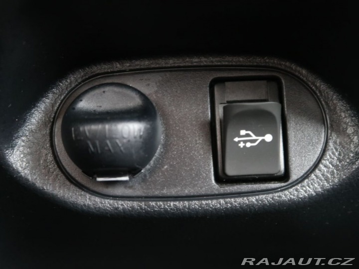 Toyota Yaris 1.5VVT-i,CZ,Selection,Sma 2017