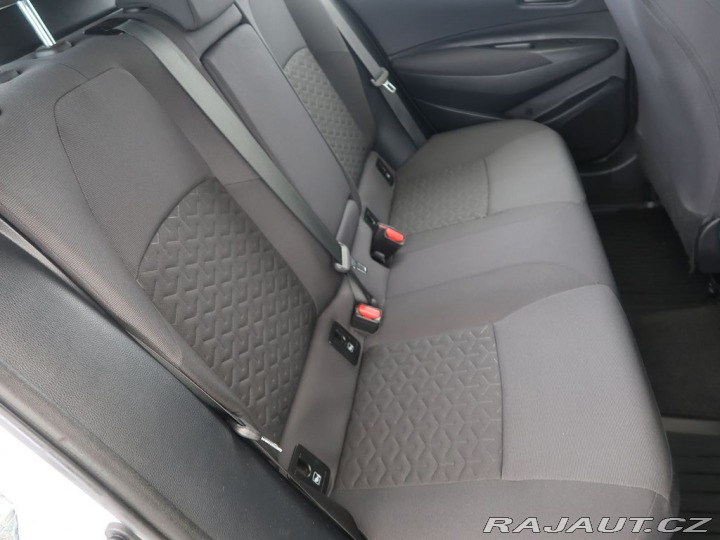 Toyota Corolla 1.8Hybrid,CZ,ActiveBusine 2022