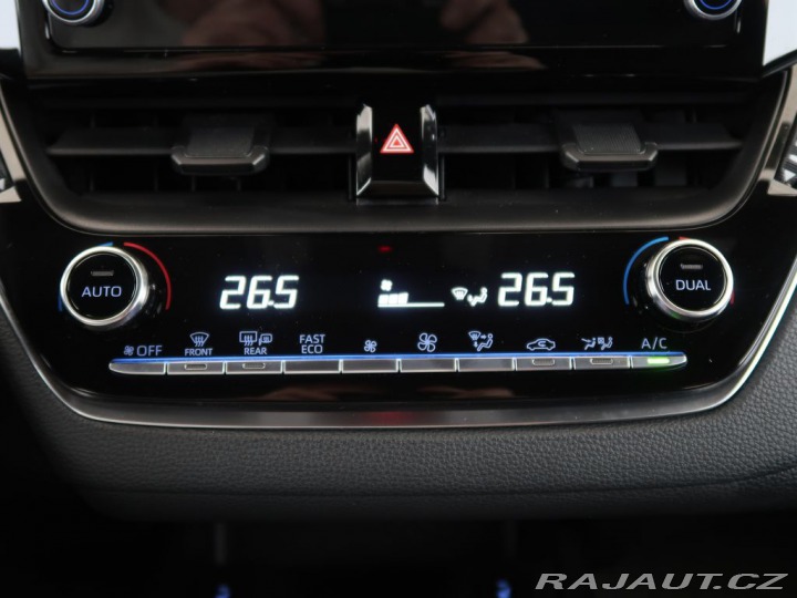 Toyota Corolla 1.8Hybrid,CZ,ActiveBusine 2022