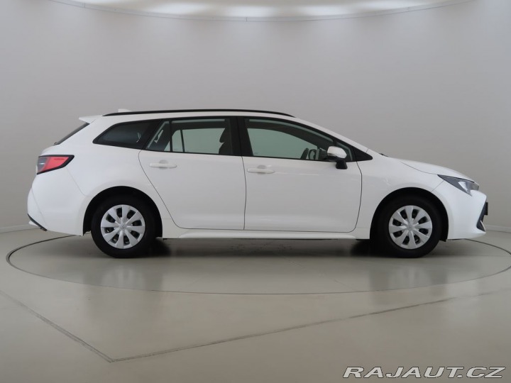 Toyota Corolla 1.8Hybrid,CZ,ActiveBusine 2022