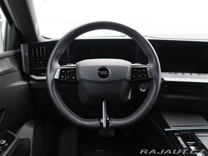 Opel Astra 1.2HYBRID,100kW,GS,ST,eDC 2025