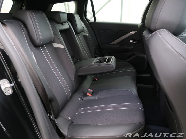 Opel Astra 1.2HYBRID,100kW,GS,ST,eDC 2025