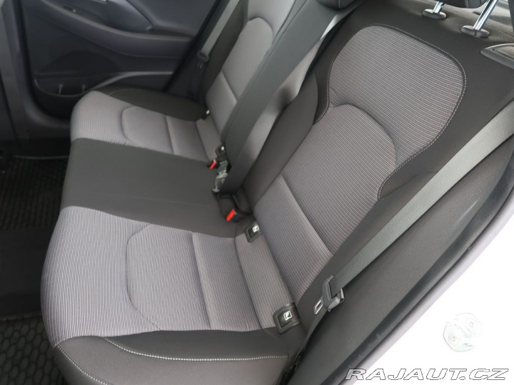 Hyundai i30 1.5MPI,80KW,1Maj,CZ,Manuá 2023