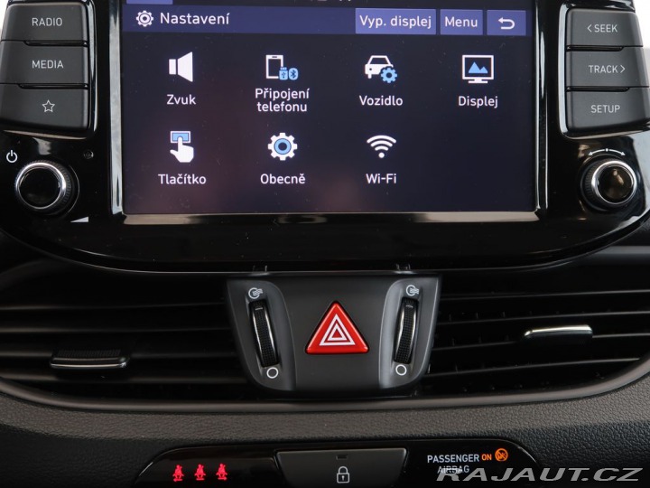 Hyundai i30 1.5MPI,80KW,1Maj,CZ,Manuá 2023