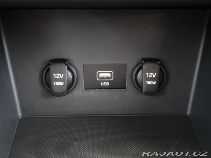 Hyundai i30 1.5MPI,80KW,1Maj,CZ,Manuá 2023