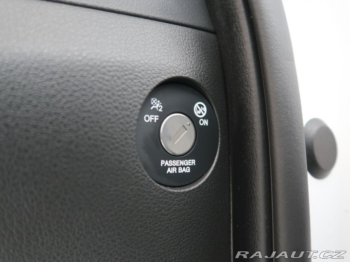 Hyundai i30 1.5MPI,80KW,1Maj,CZ,Manuá 2023