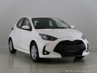 Toyota Yaris 1,5,HEV, 116 CVT, Comfort 2026