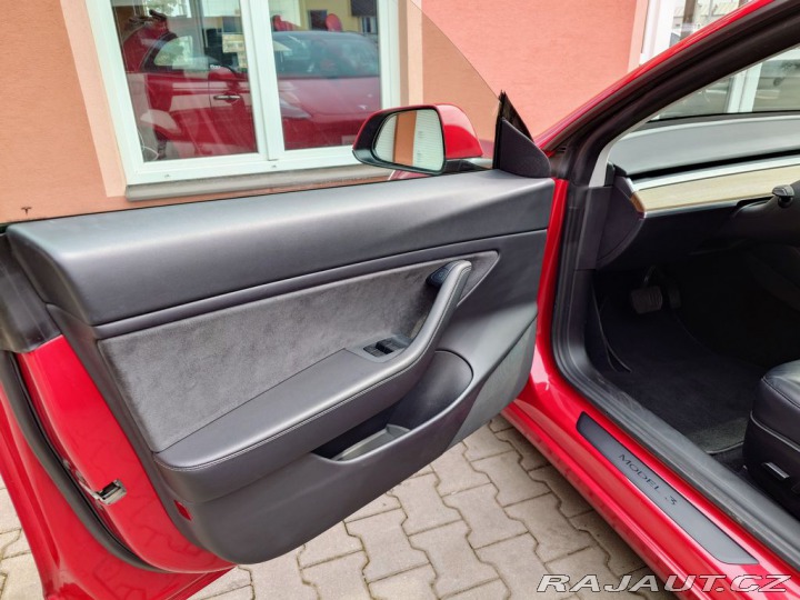 Tesla Model 3 Long Range Dual Motor  kW 2022
