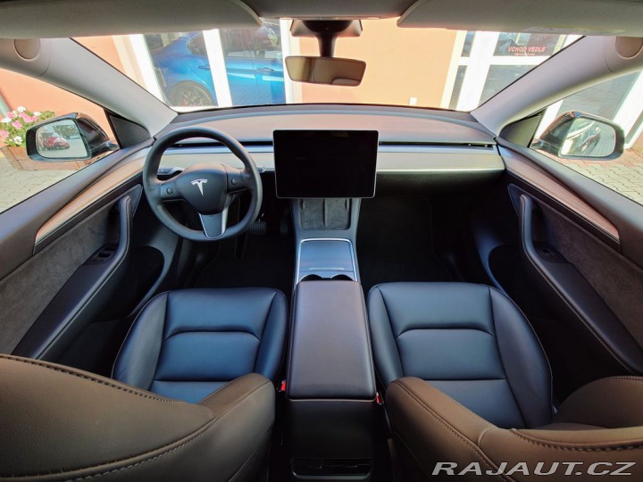 Tesla Model Y Long Range Dual Motor 378 2022