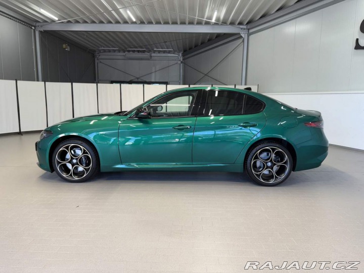 Alfa Romeo Giulia 2.0 Turbo 280k AT8 AWD  I 2025